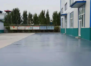 滁州彩色路面喷涂翻新的材料对冬季